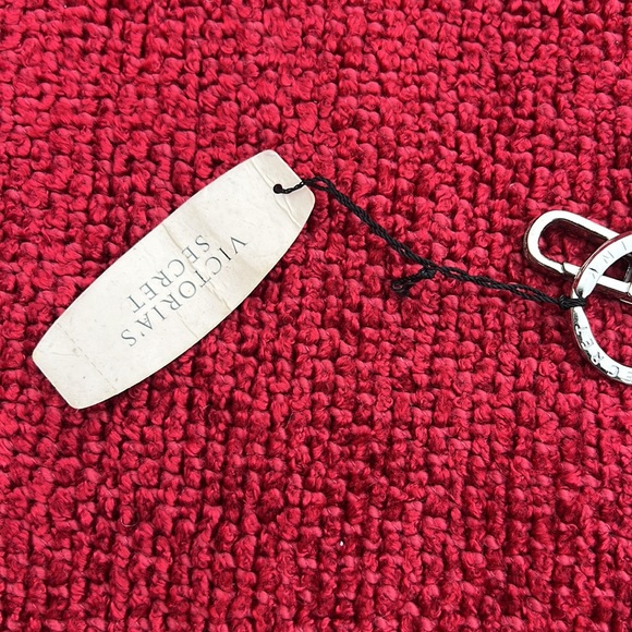 PINK VICTORIA’S SECRET Star Key Chain - Picture 4 of 4